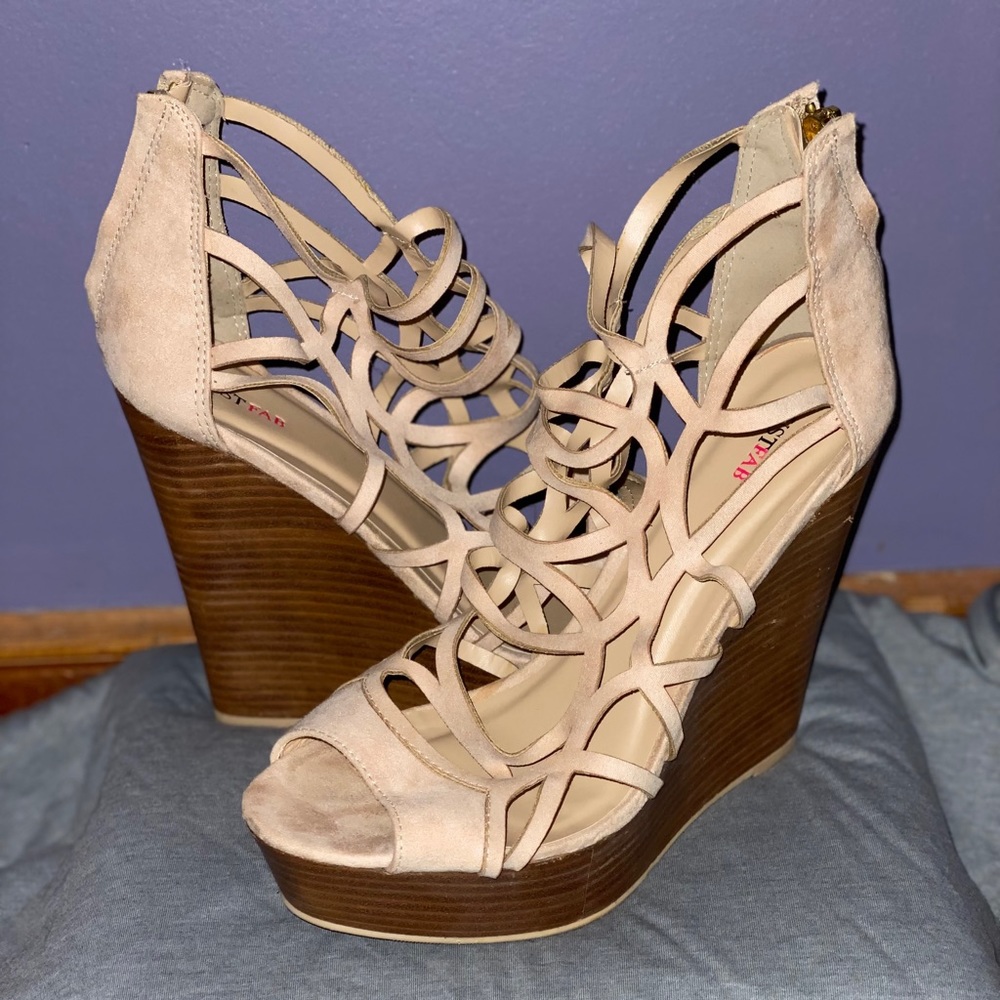 Tan Wedges